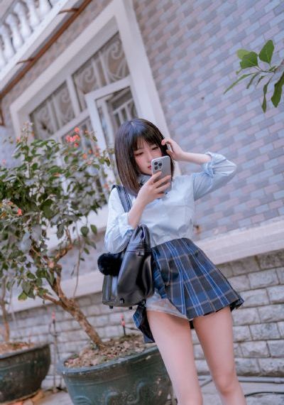 亚洲欧美制服综合国产_720在线视频观看